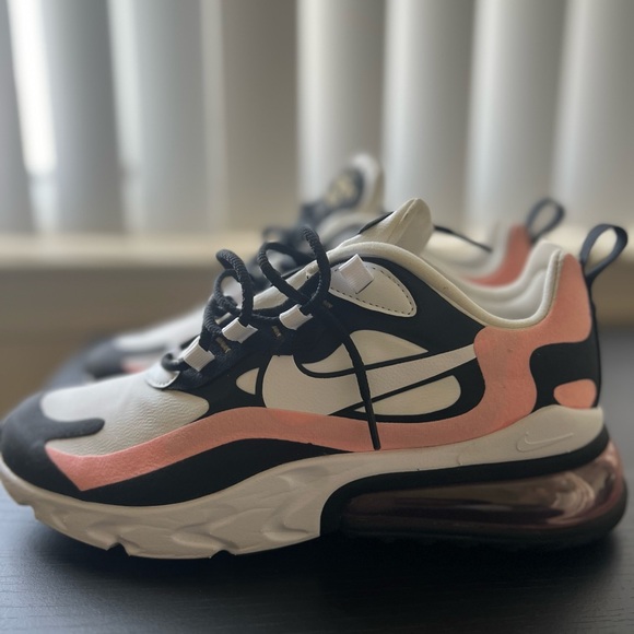 Nike Air Max 270 React Coral Black - Picture 2 of 4